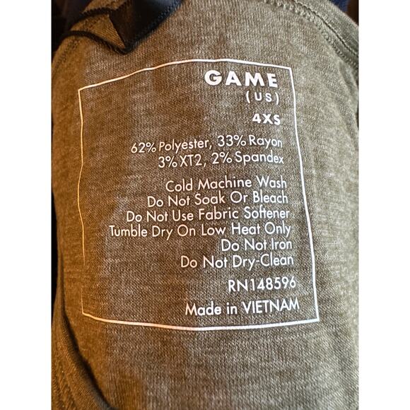 Universal Standard Easy Active Tee Shirt Heather Olive Size 4XS US 0 New - Picture 3 of 4